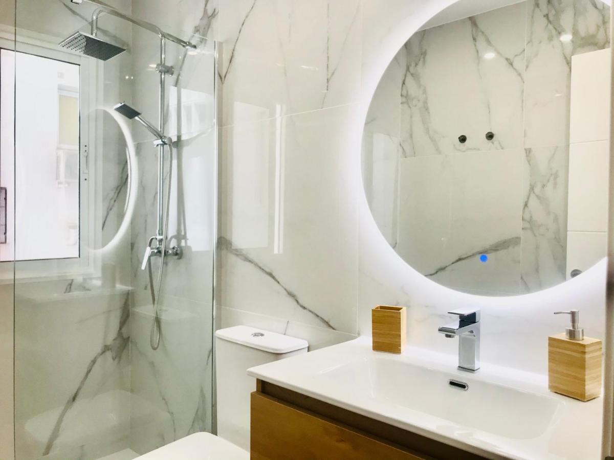 Gleaming & Well Located Apartment In Malaga Center Kültér fotó