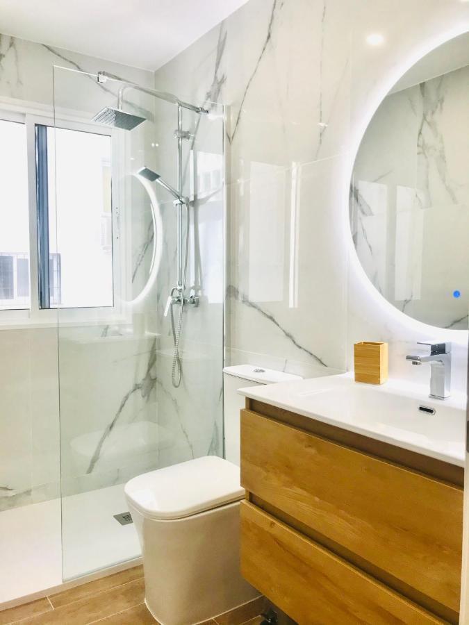 Gleaming & Well Located Apartment In Malaga Center Kültér fotó