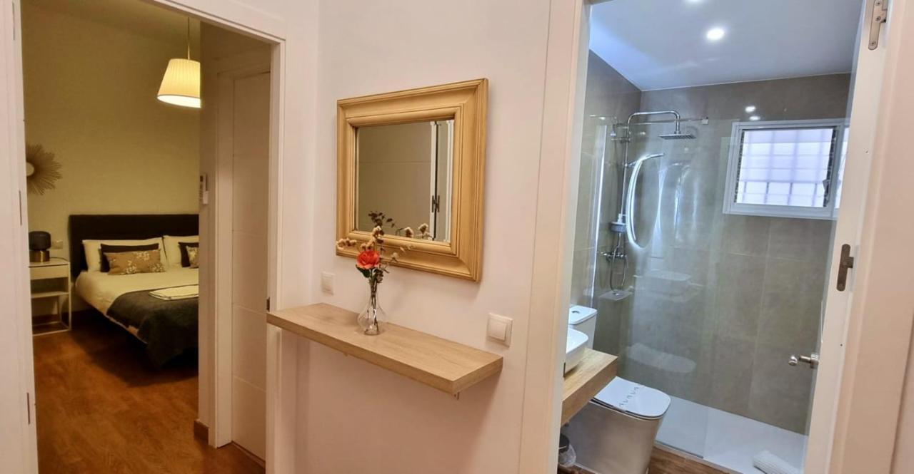 Gleaming & Well Located Apartment In Malaga Center Kültér fotó